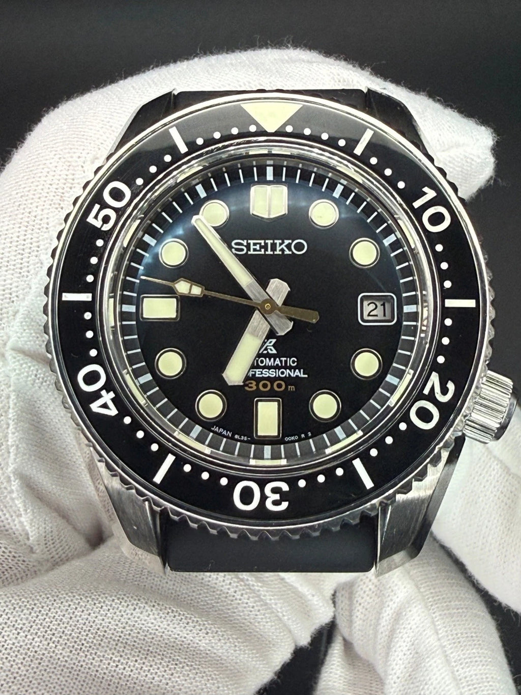 Seiko Prospex Marine Master 300 SLA021J1 – Full Set – Bracelet & Rubber Strap