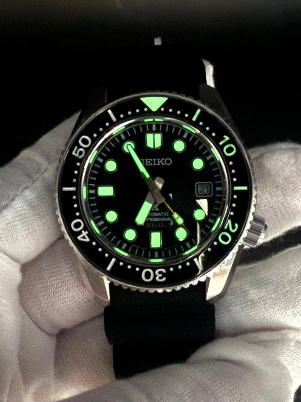 Seiko Prospex Marine Master 300 SLA021J1 – Full Set – Bracelet & Rubber Strap