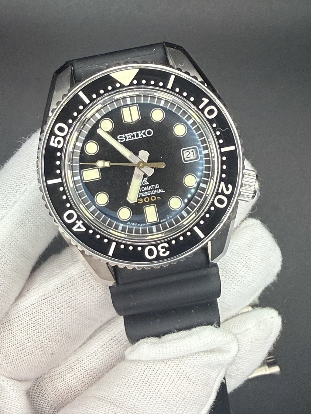 Seiko Prospex Marine Master 300 SLA021J1 – Full Set – Bracelet & Rubber Strap